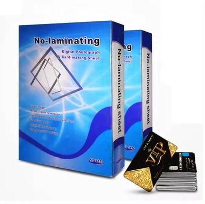 सफेद और पारदर्शी रंगों और ए4, ए3, ए3+ आकारों में लेजर और इंकजेट प्रिंटिंग के लिए 130°C से 160°C तक गर्मी प्रतिरोध के साथ टिकाऊ गैर-लैमिनेशन शीट