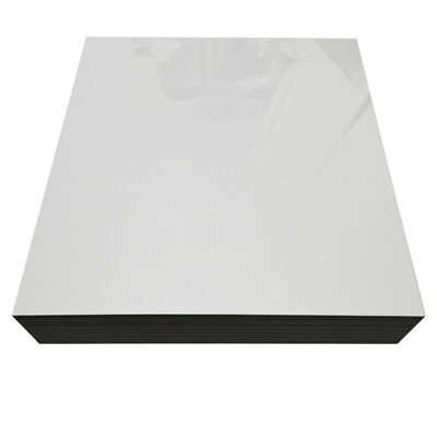 RFID कार्ड उत्पादन के लिए यूवी प्रिंटिंग इंक प्रकार और 0.04cal/℃.cm.sec थर्मल ट्रांसमिशन के साथ HRC80±20 सतह कठोरता स्मार्ट कार्ड सामग्री