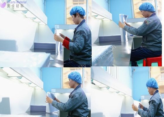 0.04-0.10 मिमी मोटाई के साथ ऑफसेट प्रिंटेबल शीट लैमिनेशन के लिए धीमी गिरावट पीवीसी ओवरले फिल्म