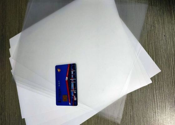 पीसी कार्ड बॉडी प्रोडक्शन के लिए सटीक डाई कट ऑफसेट प्रिंटिंग पॉली कार्बोनेट प्रोफाइल शीट