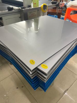 0.6mm-1.0mm मोटाई PVC कार्ड मटीरियल अल्ट्रा ग्लॉसी लैमिनेशन स्टील प्लेट